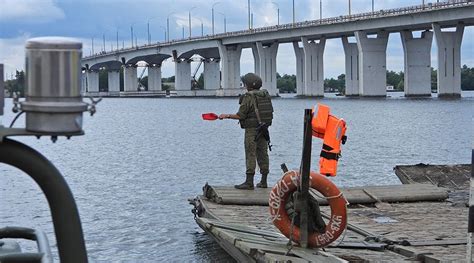 Телефон для связи по паромной переправе в Оханск