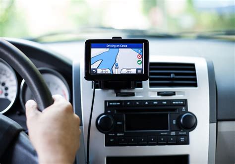 Установка GPS-навигатора на машину
