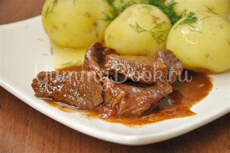 Альтернатива классическому рецепту: безмясная говядина в томатном соусе
