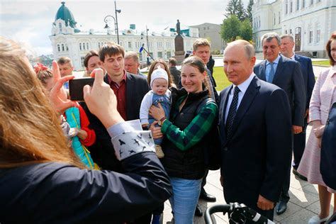 Возможность общения с местными жителями и получения большей информации о городе