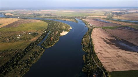 Впадение реки Дон в...