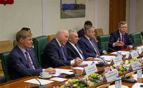 И законодателей