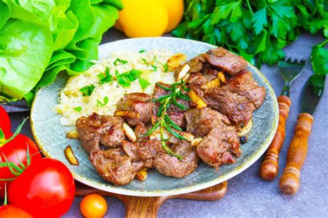 Как обнаружить свежее мясо кабана: советы и приемы