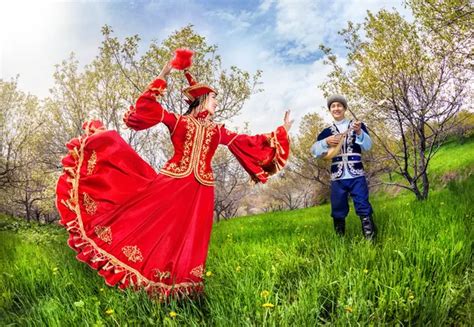 Музыка и танцы на празднике Новруз