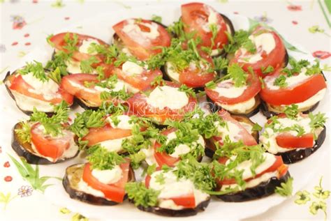 Напитки и закуски