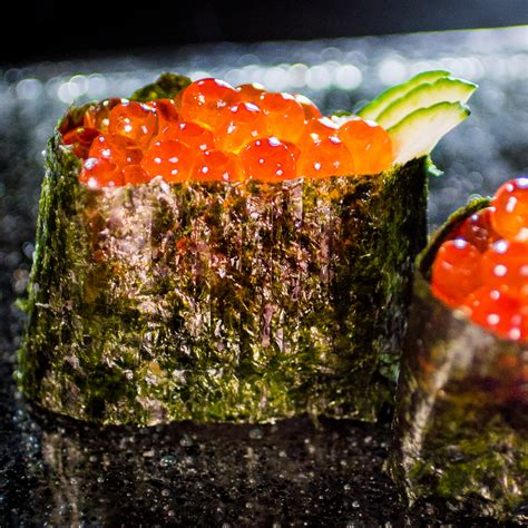 Наслаждение вкусом домашнего гункан маки