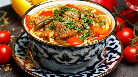 Незабываемый вкус пикантного лагмана с ароматным мясным бульоном