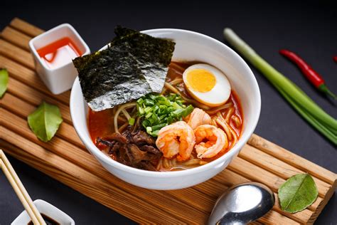 Необычные варианты том ям рамен для гурманов: эксперименты с вкусом
