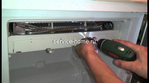 Периодическая очистка стенок холодильника