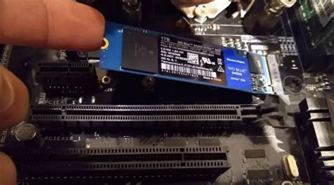 Подготовка к установке SSD M.2
