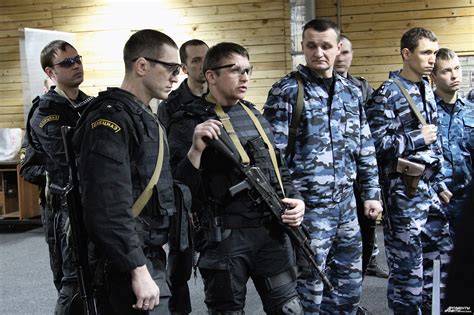 Попадание в ОМОН: что нужно знать