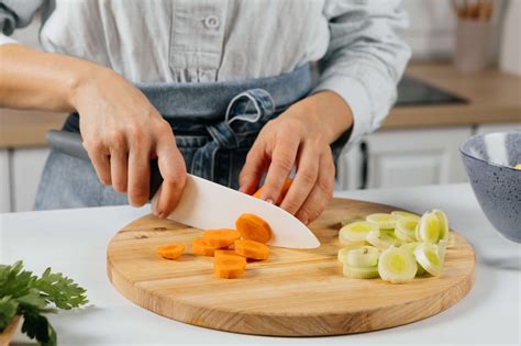 Правильное нарезание овощей и специй