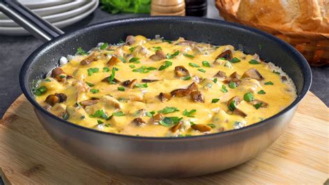 Праздничное блюдо с рисом, грибами и курицей: изысканный рецепт для особенных моментов