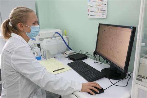 Природные причины запаха гари
