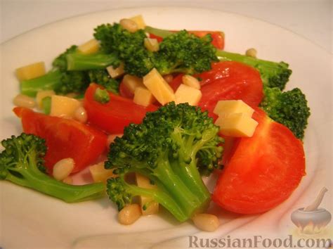 Салат с брокколи и кедровыми орехами