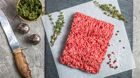 Секреты достижения сочности при жарке свиных кусочков