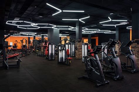 Спортивные клубы и группы