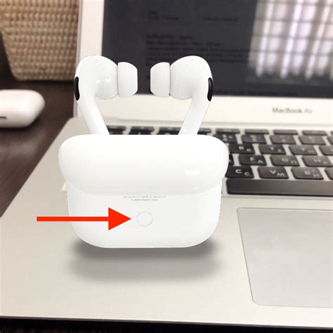 Шаг 2: Включаем наушники AirPods Pro