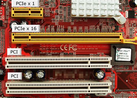 Шаг 2: Установите устройство в слот PCIe
