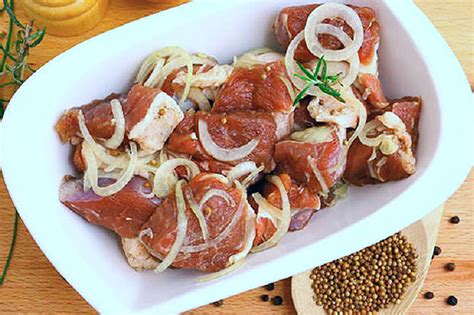 Эффективные способы деликатного маринования мяса в короткое время